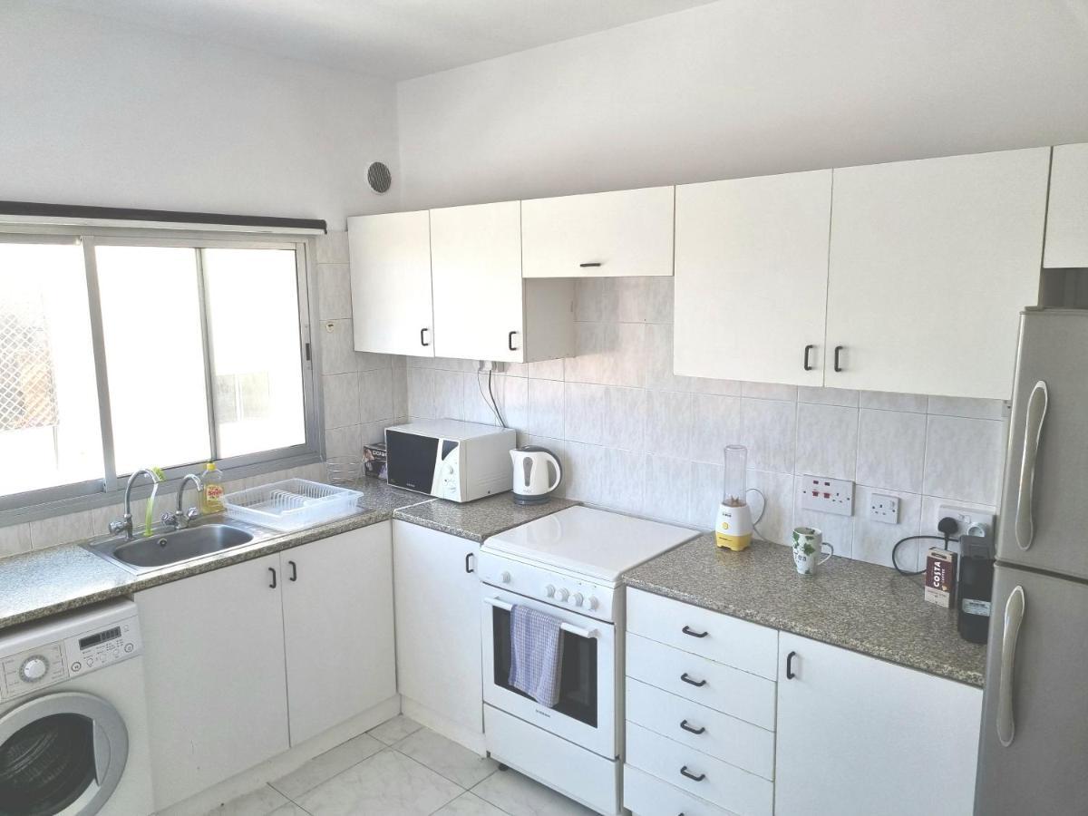 Ikaros Boutique Apartment Limassol Exterior foto